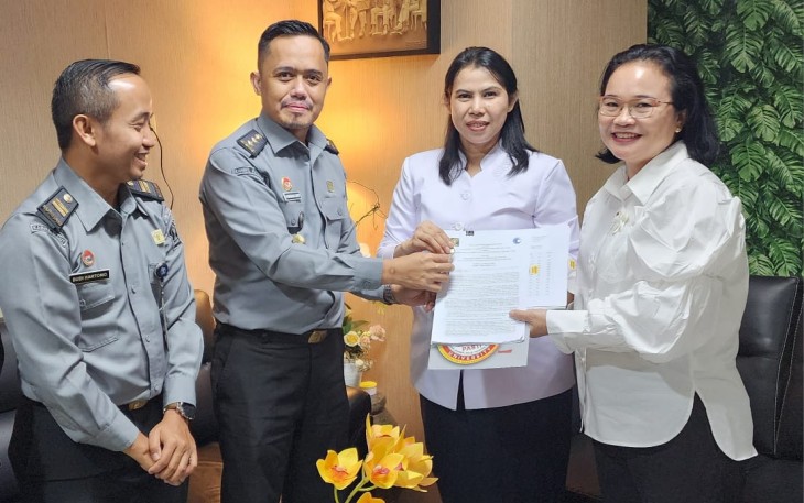 Kakanwil Kementerian HAM Sumut Flora Nainggolan Terima Kunci Rumah Dinas