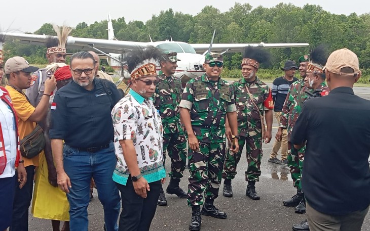 Dandim 1710/Mimika Dampingi Kunker Gubernur Papua Tengah