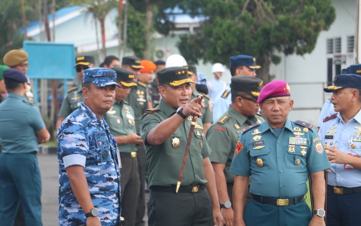 Pangdam I/BB Mayjen TNI Rio Firdianto Sambut Kedatangan Pesawat Tempur Hawk 100/200 Dari Skadron Udara 12 Wing Udara 6 di Lanud Soewondo