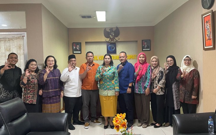 Kakanwil KemenHAM Sumut Lakukan Poto Bersama Usai Penandatanganan Nota Kesepahaman