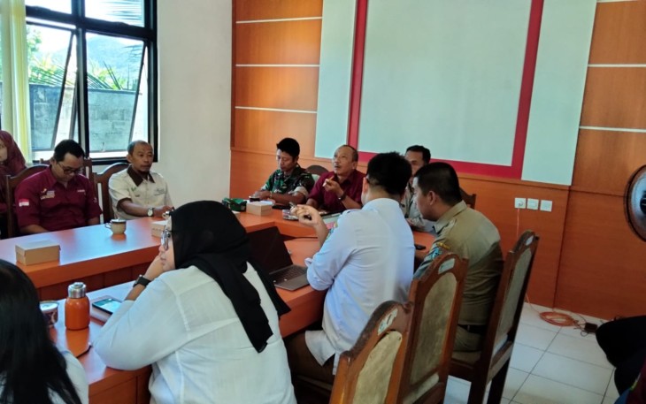 Rapat lintas sektoral di wilayah desa binaan 