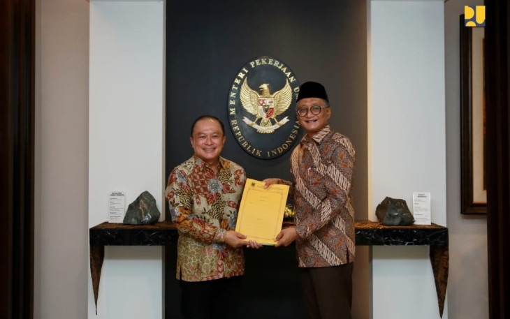 Menteri Dody saat menerima bupati Kuningan di Jakarta 
