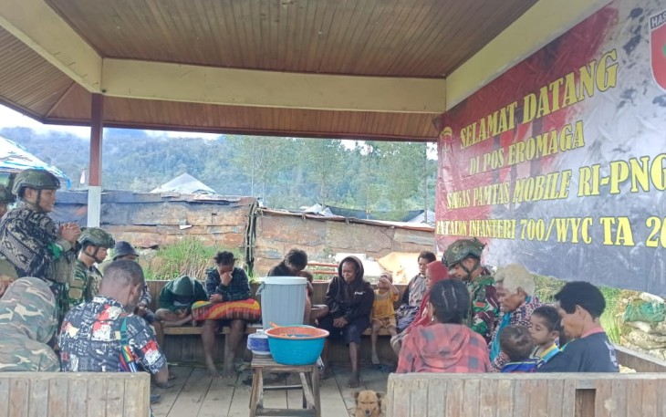 Ibadah Minggu Prajurit Satgas Yonif 700/Wyc
