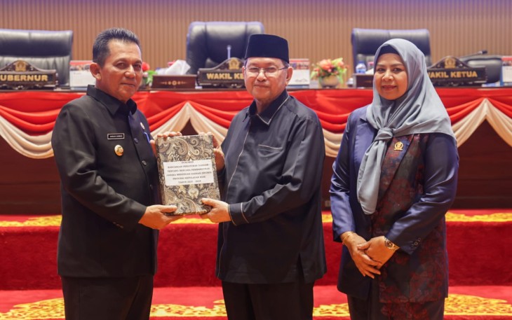 Gubernur Ansar Serahkan Ranperda RPJMD 2025–2029