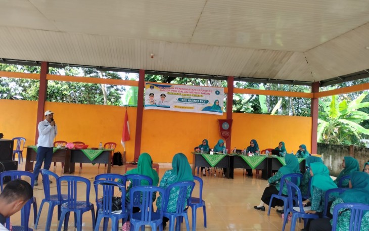 Pelatihan Peningkatan Kapasitas Kader PKK di Desa Kemuning Jaya
