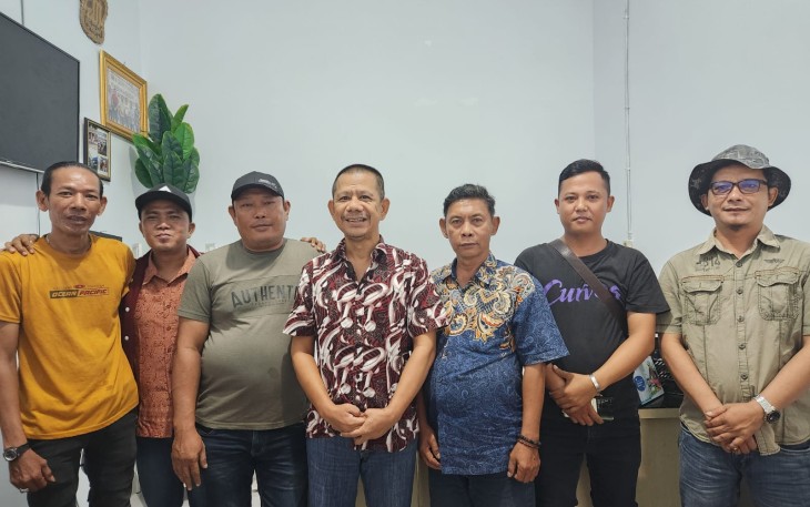 Ketua Pewarta Poto Bersama Anggota Usai Jumat Barokah 