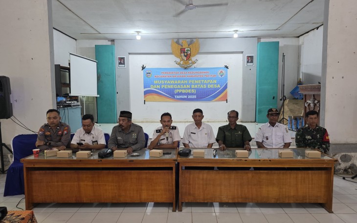 Sertu Puji Babinsa Desa Kedungbendo Dukung Wujudkan Keamanan Wilayah Dalam Rapat Musdesus 