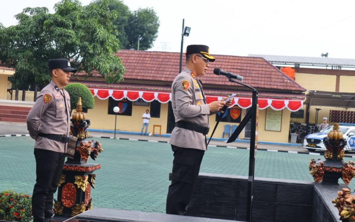 Kapolres Oku Timur AKBP Adik Listiyono.S,I.K,.M,H Pimpin Apel Pasukan Oprasi Patuh Musi Tahun 2025,