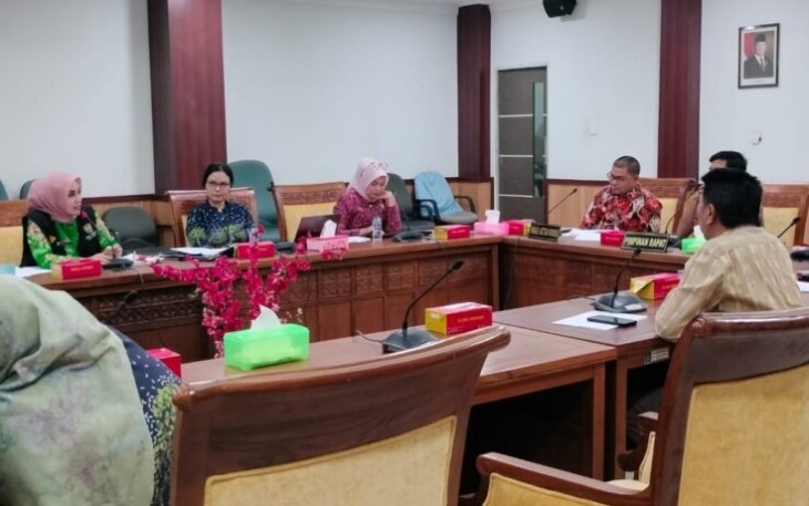 Komisi II DPRD Batam Gelar RDPU Terkait Dugaan Beredarnya Gula Merah Oplosan