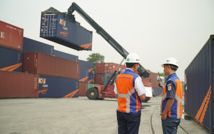 Angkutan Kontainer KAI Logistik Tumbuh 5% pada Semester I 2025