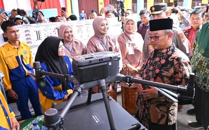 Mendikdasmen Resmikan 4 SMK Jadi BLUD