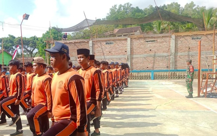 Babinsa 0801/09 Sudimoro Jadi Pemateri Di Sekolah