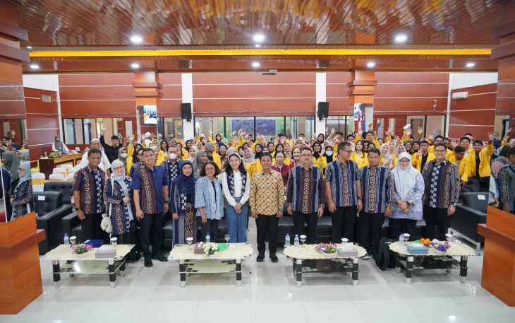 Wakil Menteri Kesehatan RI, Prof. Dante Saksono Harbuwono, menyebut Ternate sebagai lokasi yang tepat dalam menandai semangat kolaborasi dan pengabdian untuk negeri