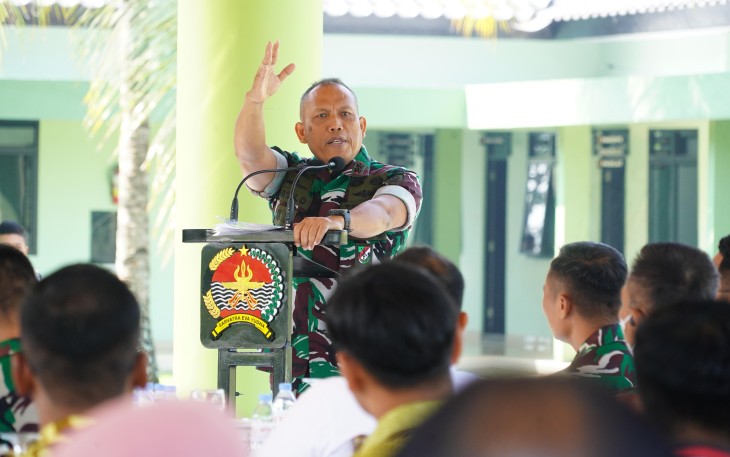 Panglima Divif 2 Kostrad Mayjen TNI Susilo, Staf Khusus Kasad Brigjen TNI Judi Paragina Firdaus, M.Sc