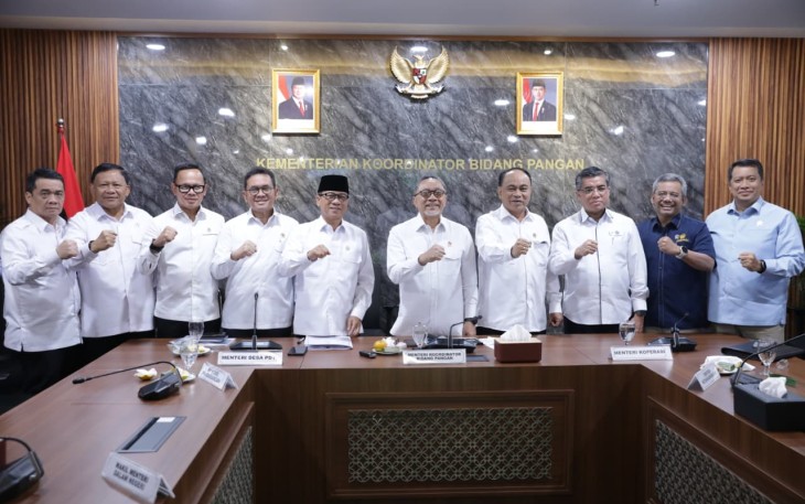 Rapat Koordinasi Terbatas (Rakortas) Percepatan Pembentukan Kopdes Merah Putih yang dipimpin Menko Pangan Zulkifli Hasan, di Kantor Kemenko Pangan, Jakarta Pusat, Rabu (20/8/2025)