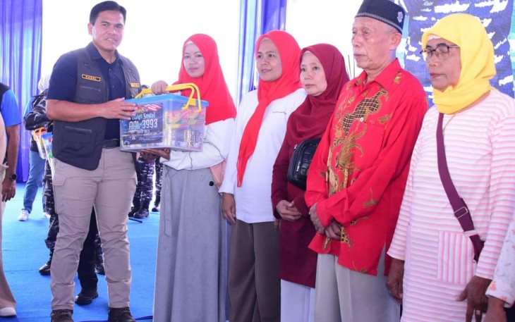 TNI AL Adakan Pengobatan Gratis, Bakti Sosial dan Makan Bergizi Untuk Masyarakat Kabupaten Sukabumi 