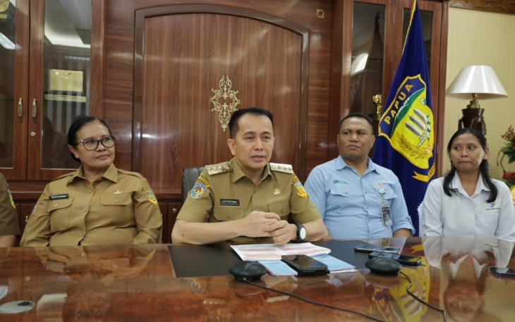 Penjabat (Pj) Gubernur Papua Agus Fatoni mendorong percepatan realisasi Anggaran Pendapatan dan Belanja Daerah (APBD) Papua tahun berjalan. Hingga saat ini, realisasi anggaran Provinsi Papua tercatat telah mencapai 51 persen
