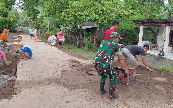 Gotong Royong Menyatu di Desa Kedungmaron