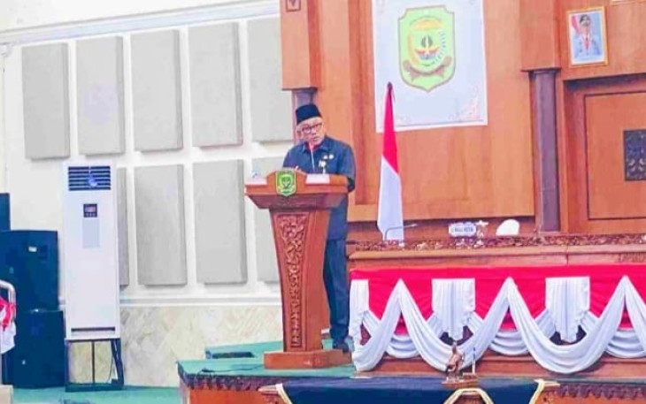 Rapat Paripurna Anggota  DPRD dan Wali Kota Tanjungpinang Tandatangani Pengesahan Tiga Perda 