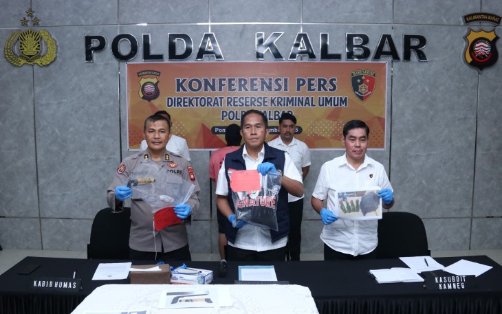 Polda Kalbar Tangkap Empat Penyusup Aksi Masa di Mapolda dan kantor DPRD  Provinsi Kalbar, Bom Molotov dan Senjata Tajam Disita