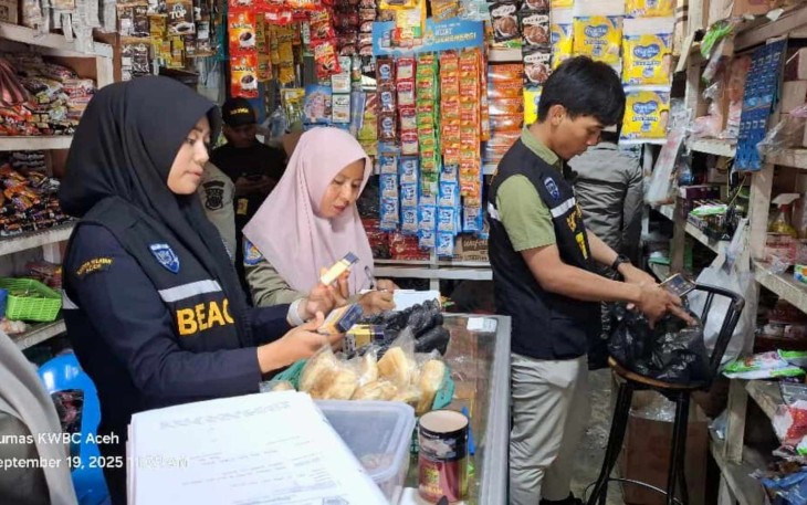 Kanwil Bea Cukai Aceh dan Satpol PP WH Aceh Lakukan Operasi Pasar di Banda Aceh