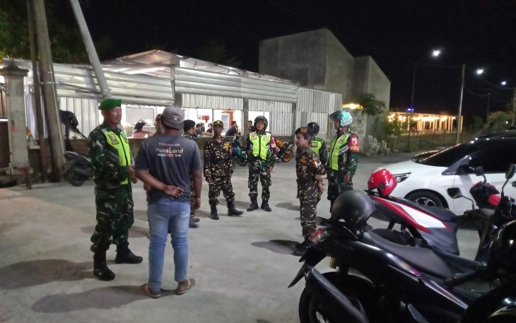 Patroli gabungan wilayah Kodim 0803/Madiun