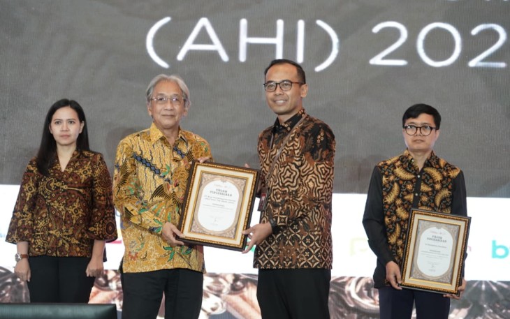 Bank Jatim Raih Anugerah Humas Indonesia 2025