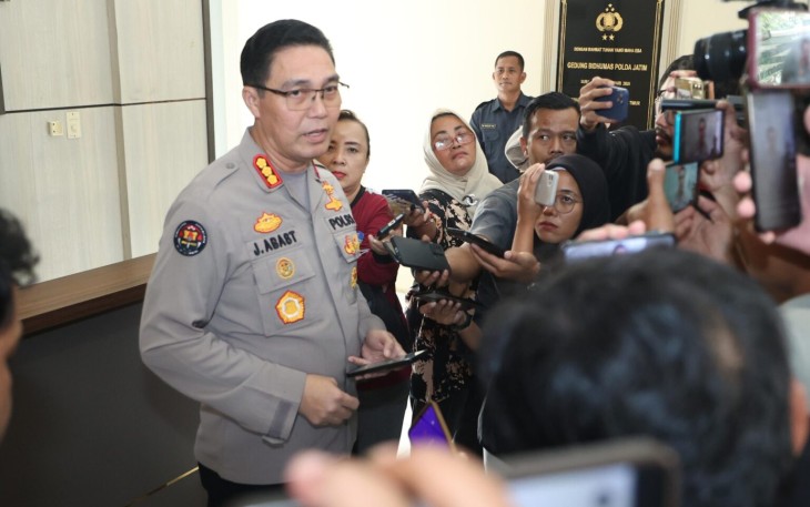 Kabid Humas Polda Jatim Kombes Pol Jules Abraham Abast