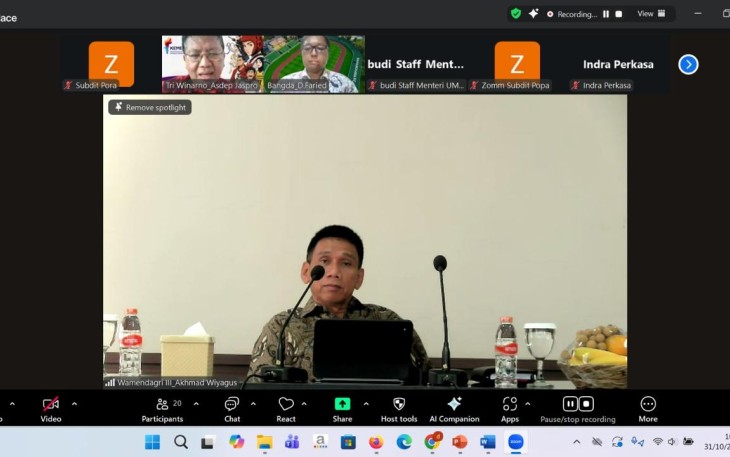 Wakil Menteri Dalam Negeri III, Akhmad Wiyagus, menindaklanjuti arahan Menteri Dalam Negeri terkait hasil pertemuan dengan Menteri Pemuda dan Olahraga serta Wakil Menteri Koperasi dan UKM beberapa waktu lalu