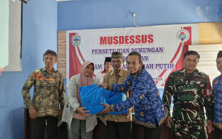 Babinsa Koramil 0801/10 Punung Dukung Pengembalian Pinjam KDMP