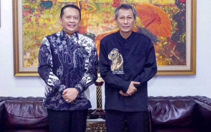 Bamsoet bersama cucu Panglima Jenderal Soedirman Ganang Priyambodo di Jakarta, Rabu (12/2)
