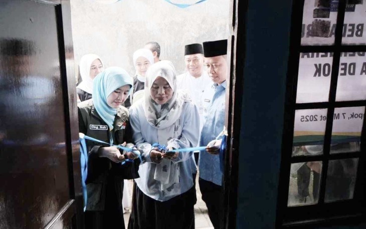 Peresmian rumah Jabar bergerak di Kampung Sawah, Kota Depok, Jum'at (7/3)