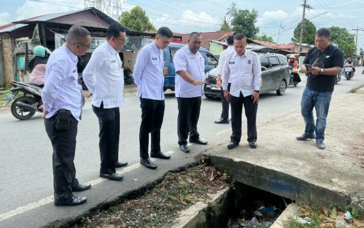 Karutan Kelas I Medan Bersama Dinas Bina Marga Deliserdang Pantau dan Mengevaluasi Perencanaan Pencegahan Banjir.