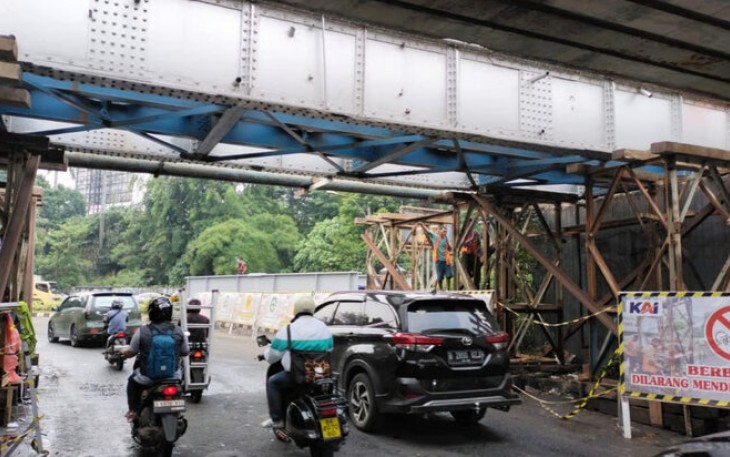 KAI Daop 1 Jakarta Lakukan Penggantian Jembatan di Area Bintaro