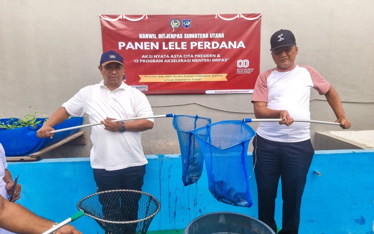 Kepala Kanwil Ditjenpas Sumut, Yudi Suseno dan didampingi oleh Kabid Perawatan, Pengamanan dan Kepatuhan Internal, Rindra Wardhana