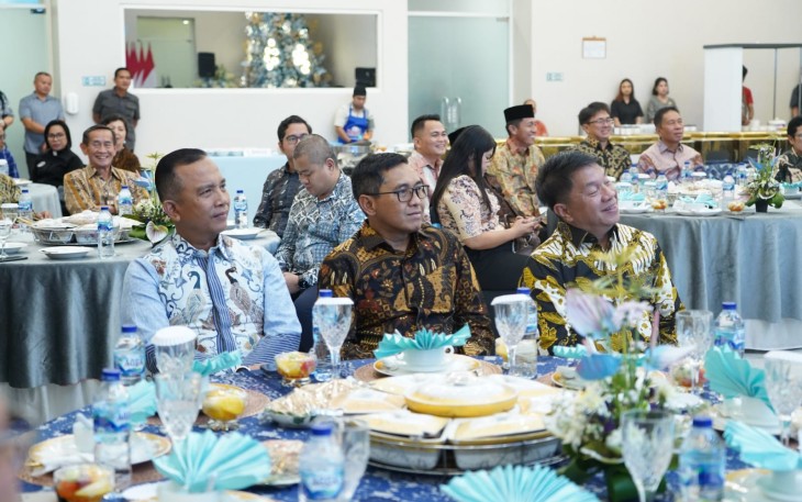 Foto Kapoksahli Pangdam XIII/Merdeka (Kiri) saat menghadiri kenal pamit Kepala Kejaksaan Tinggi Sulut