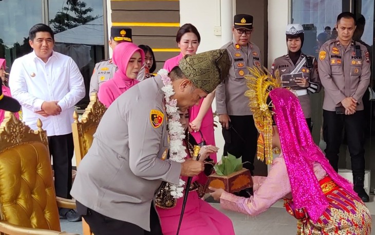 Penyambutan Kapolda Kepulauan Riau, Irjen. Pol. Asep Safrudin, S.I.K., M.H., dalam kegiatan.