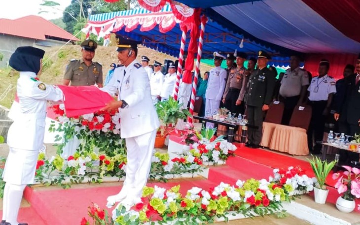 Camat Tambelan Asmawi Sos, jadi inspektur upacara pada Hari Ulang Tahun (HUT) ke-80 RI 