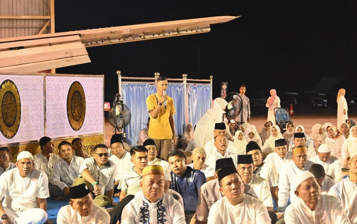 Keluarga Besar Lanud Sultan Hasanuddin saat Ikuti Ceramah Parenting Series di Skadron Udara 5