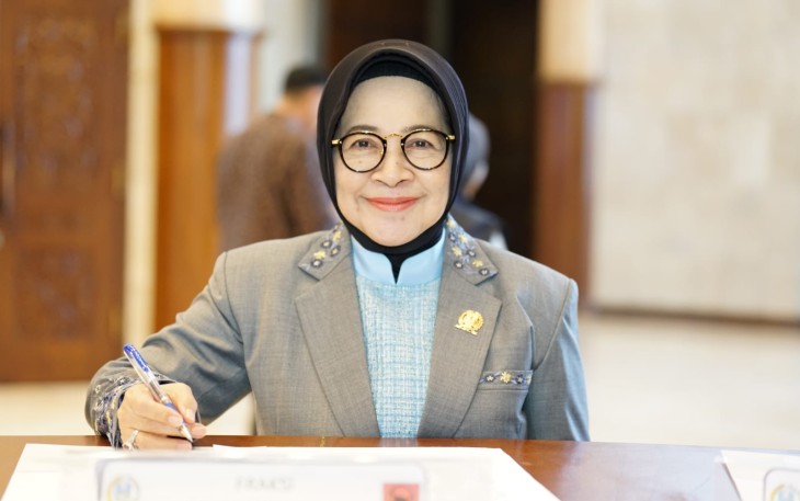 Ketua Fraksi PDI Perjuangan DPRD Jatim Wara Renny Sundari Pramana