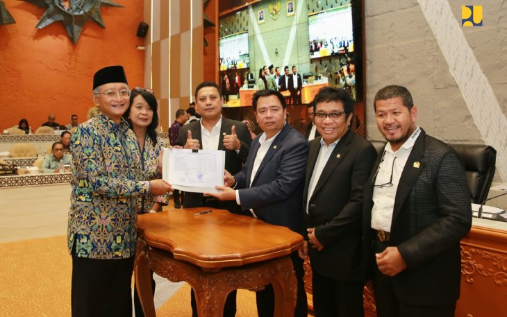 Komisi V DPR RI menyetujui tambahan anggaran Kementerian PU tahun 2025 menjadi Rp73,76 triliun. 