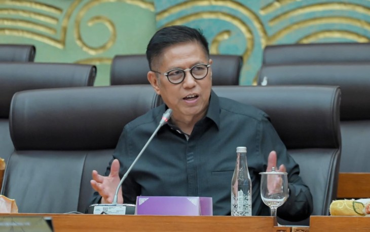 Anggota Komisi XII DPR RI Mulyadi, saat mengikuti RDP Komisi XII DPR RI dengan Kepala BPH Migas yang digelar di Ruang Rapat Komisi XII, Gedung Nusantara I DPR RI, Senayan, Jakarta, Senin (10/2/2025)