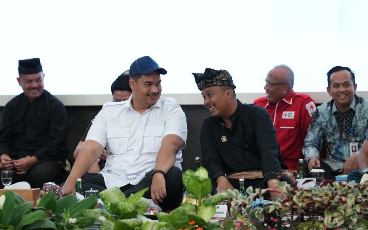 Menpora RI, Dito Ariotedjo saat menghadiri pelantikan Pengurus IPSI Sumbar periode 2025–2029 di Auditorium Gubernuran, Kamis (3/7).