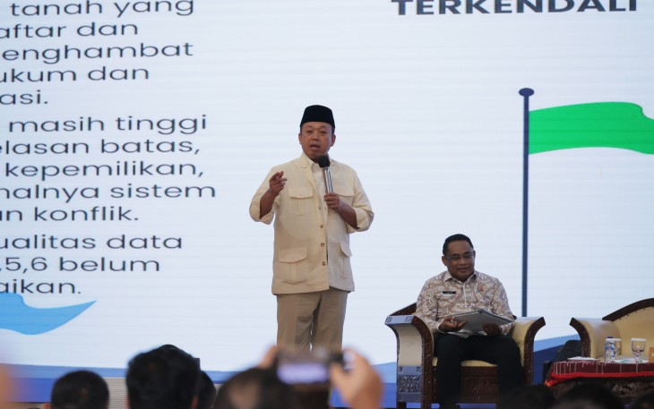 Menteri ATR/Kepala BPN, Nusron Wahid, dalam Rapat Koordinasi bersama Pemda se-Sumut pada Rabu (07/05/2025).