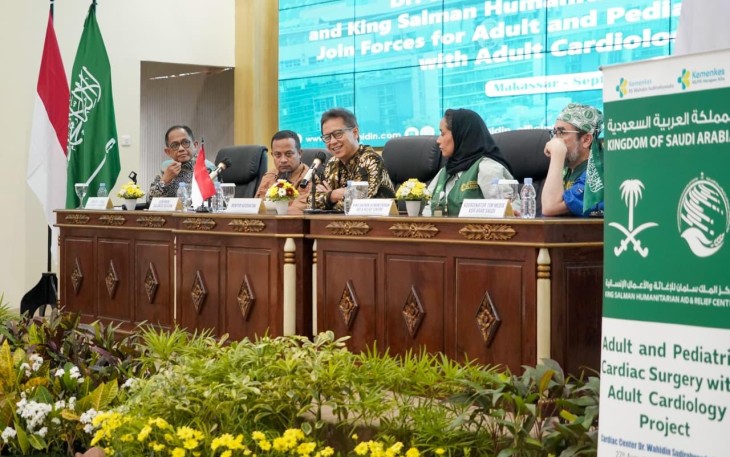 Menkes Budi Gunadi Sadikin pada Konferensi Pers Kegiatan Alih Iptek Bedah Jantung, Selasa (2/9), di Makassar.