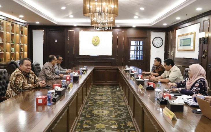 Menteri PKP Maruarar Sirait saat bertemu Ketua MA di Jakarta, Jum'at (18/7/2025) sore.