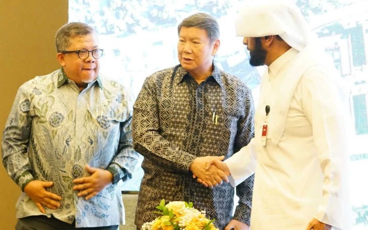 Qilaa International Group Syekh Abdul Aziz al-Thani, saat bersama Ketua Satgas Perumahan Hashim Djojohadikusumo, didampingi Wakil Menteri PKP Fahri Hamzah 