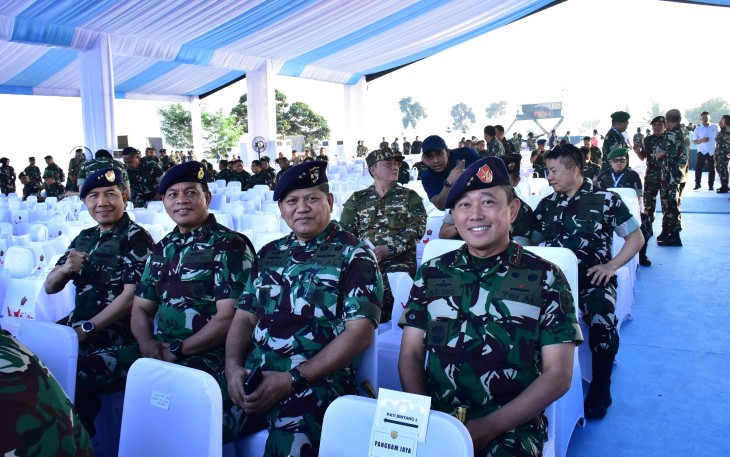 Panglima Kolinlamil saat Hadiri Pelantikan Wakil Panglima TNI dan Pengukuhan Satuan Baru TNI