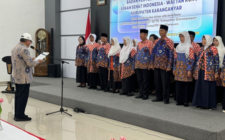 Pelantikan pengurus Barada SSI Wai Tan Kung Kabupaten Karanganyar masa bakti 2025-2029, di Ruang Anthorium Rumah Dinas Bupati Karanganyar Sabtu (1522025).