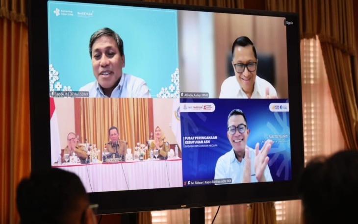 Rapat koordinasi antara Pemprov Kepri dengan Kemenko PMK, Senin (7/7/2025).